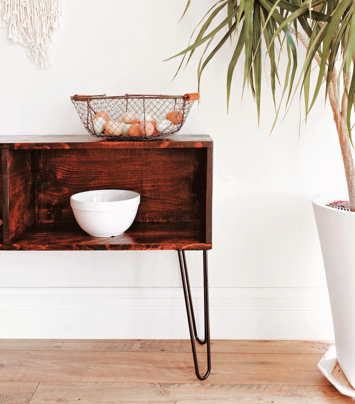 DIY Buffet Table (Farmhouse Style Sideboard)