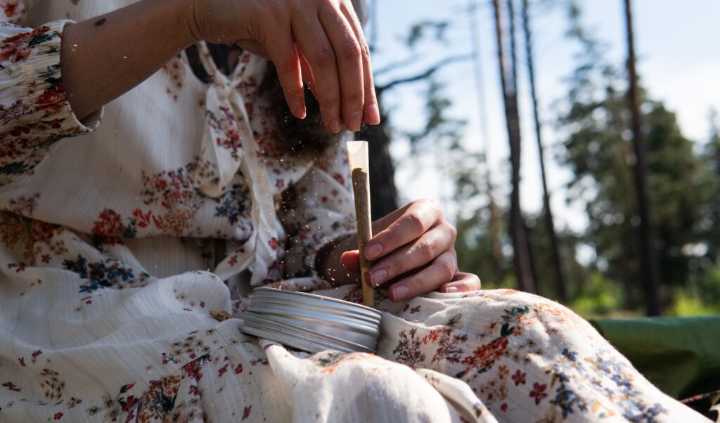 Herbal Cigarettes ~ Medicinal Smoking Blends - Adamant Living